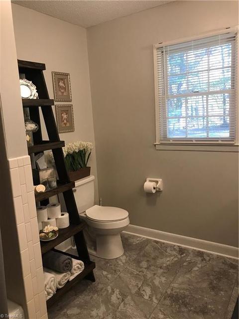 181 Friendly Ln, Pilot Mountain, NC 27041 photo 16