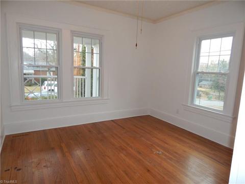 1109 Clyde Pl, High Point, NC 27262 photo 13