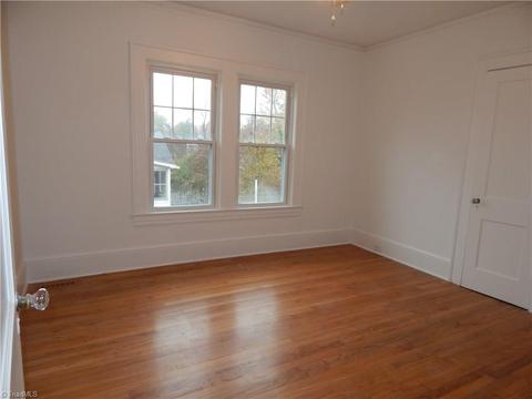 1109 Clyde Pl, High Point, NC 27262 photo 12