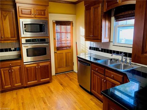 1109 Clyde Pl, High Point, NC 27262 photo 6