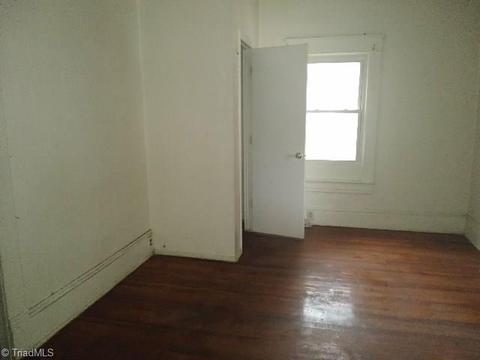 407 Vine St, High Point, NC 27262 photo 17