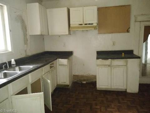 407 Vine St, High Point, NC 27262 photo 11
