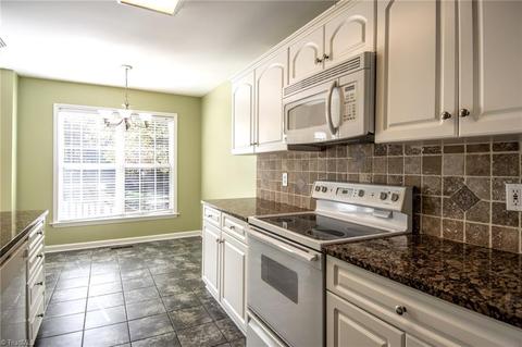 165 Covington Dr, Advance, NC 27006 photo 4