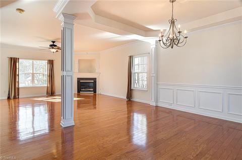 853 Hedgepath Ter, High Point, NC 27265 photo 8