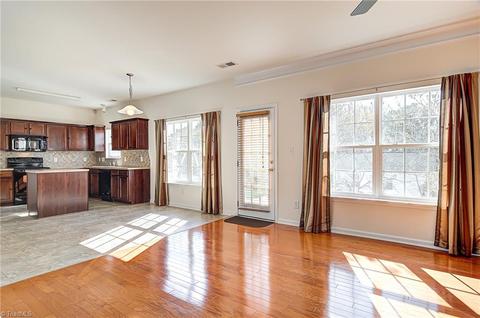 853 Hedgepath Ter, High Point, NC 27265 photo 11