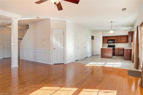 853 Hedgepath Ter, High Point, NC 27265 photo 9