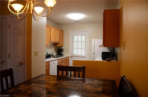 1016 English Ct, Trinity, NC 27370 photo 9