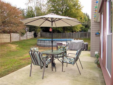 3203 Sparrowhawk Dr, High Point, NC 27265 photo 11