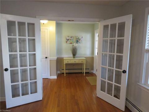 710 Sunset Dr, Pilot Mountain, NC 27041 photo 3