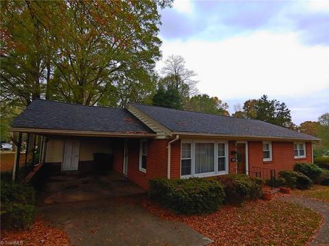 821 Hampton St, Eden, NC 27288 photo 1