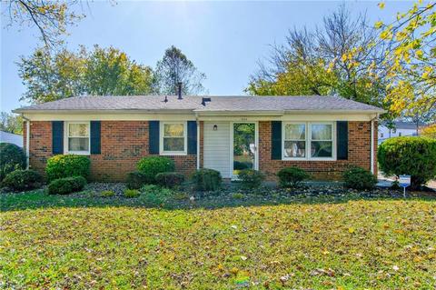 1604 Gavin Dr, High Point, NC 27260 photo 2