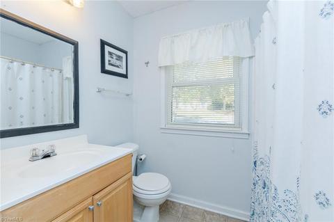 1604 Gavin Dr, High Point, NC 27260 photo 18