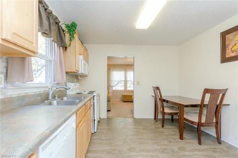 1604 Gavin Dr, High Point, NC 27260 photo 9