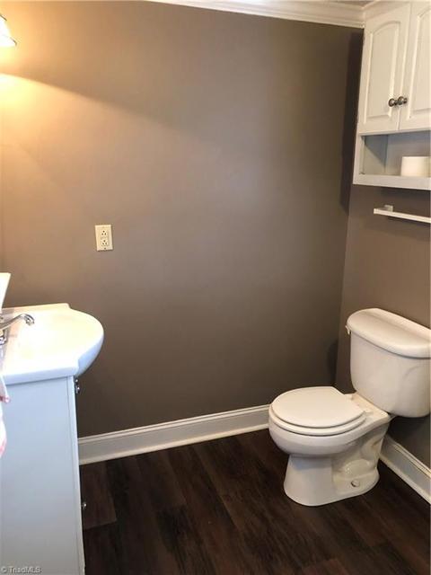 522 Hampton Dr, King, NC 27021 photo 9