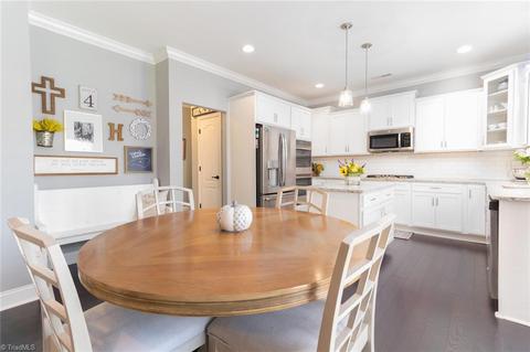 4530 Fallowood Ter, High Point, NC 27265 photo 9