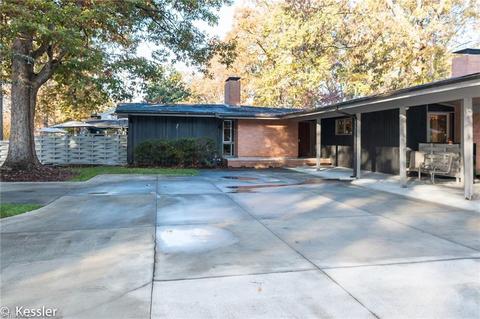 113 Kathland Ave, Thomasville, NC 27360 photo 2