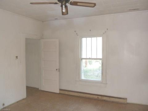 736 Old Camp Rd, Denton, NC 27239 photo 5