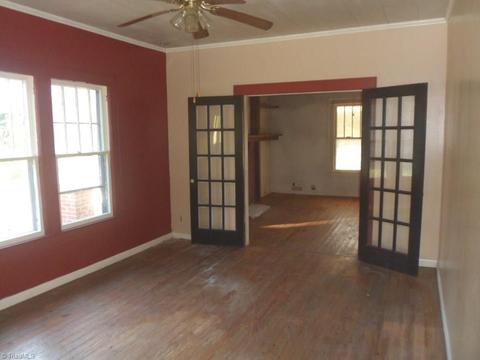 736 Old Camp Rd, Denton, NC 27239 photo 4
