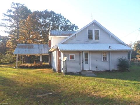736 Old Camp Rd, Denton, NC 27239 photo 12