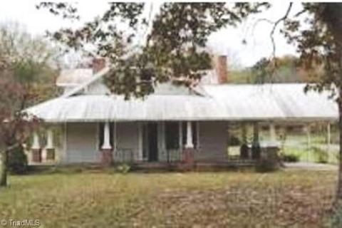 736 Old Camp Rd, Denton, NC 27239 photo 1