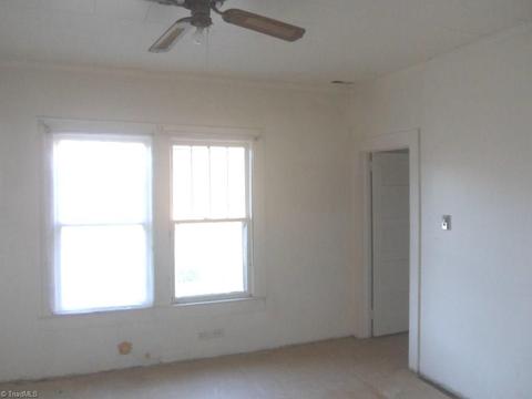 736 Old Camp Rd, Denton, NC 27239 photo 6
