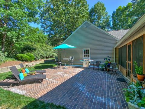 1704 Heathgate Pt, High Point, NC 27262 photo 24