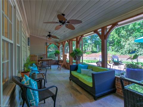 1704 Heathgate Pt, High Point, NC 27262 photo 13