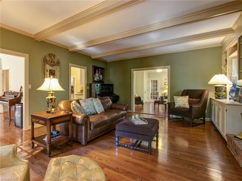1704 Heathgate Pt, High Point, NC 27262 photo 5