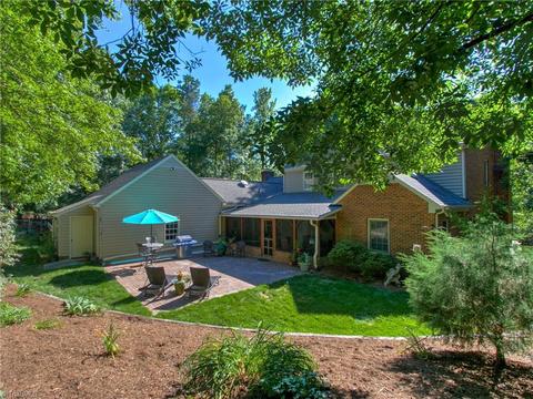 1704 Heathgate Pt, High Point, NC 27262 photo 23