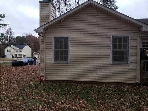 1607 Cedrow Dr, High Point, NC 27260 photo 18