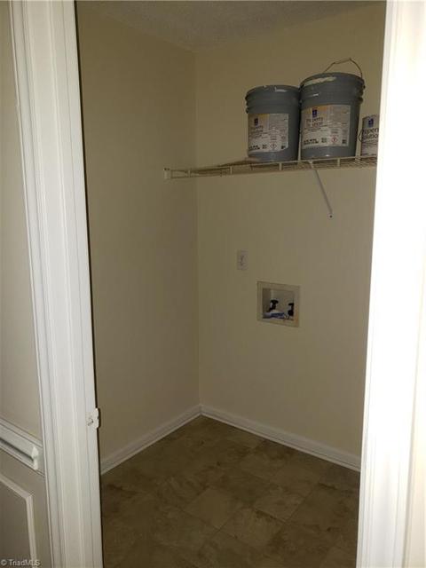 1607 Cedrow Dr, High Point, NC 27260 photo 15