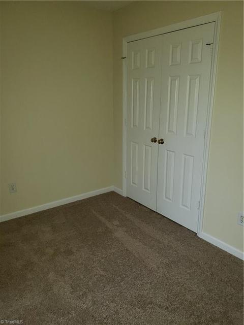 1607 Cedrow Dr, High Point, NC 27260 photo 6