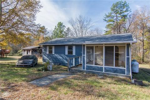 5273 Darr Rd, Trinity, NC 27370 photo 2