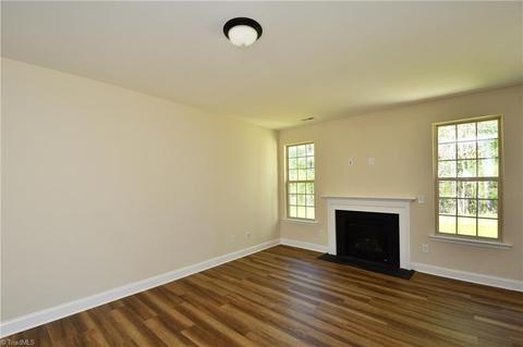 140 Ascender Dr, King, NC 27021 photo 5