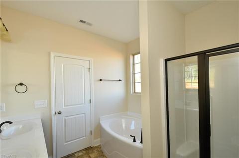 140 Ascender Dr, King, NC 27021 photo 11