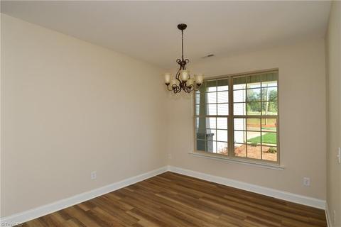 140 Ascender Dr, King, NC 27021 photo 4