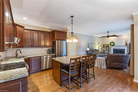 4911 Devane Ct, High Point, NC 27265 photo 10