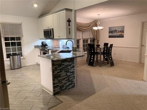 200 Pineridge Dr, High Point, NC 27262 photo 5