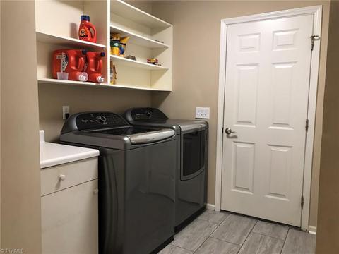 200 Pineridge Dr, High Point, NC 27262 photo 24