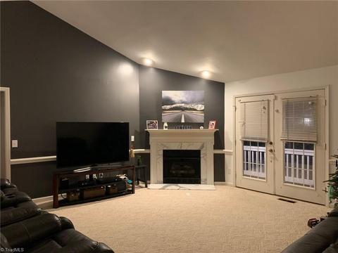 200 Pineridge Dr, High Point, NC 27262 photo 8