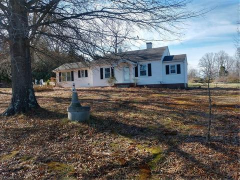 112 Wanda Rd, Madison, NC 27025 photo 3