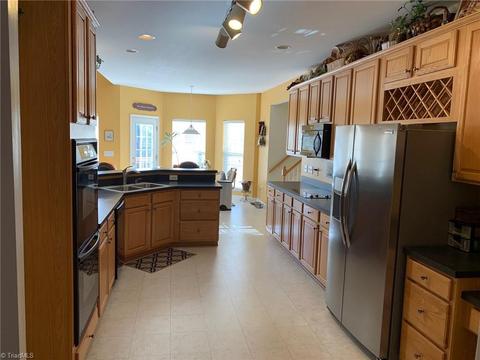2920 Glen Echo Ct, High Point, NC 27265 photo 13