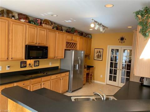 2920 Glen Echo Ct, High Point, NC 27265 photo 10