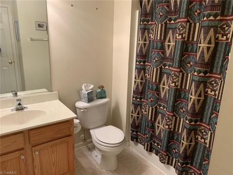 2920 Glen Echo Ct, High Point, NC 27265 photo 16