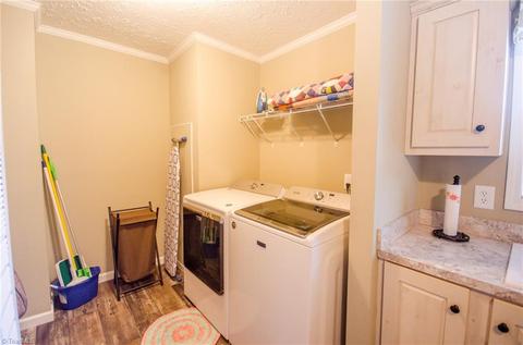 7375 Honeysuckle Dr, Hickory, NC 28602 photo 26