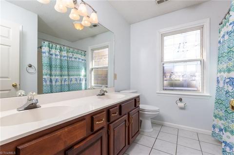 3229 Derby Cir, High Point, NC 27265 photo 18