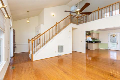 3229 Derby Cir, High Point, NC 27265 photo 3