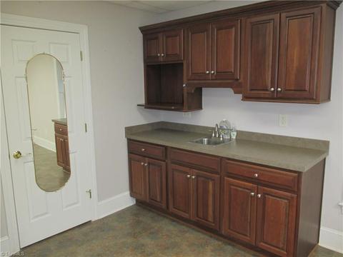 408 Deer Path, Eden, NC 27288 photo 29