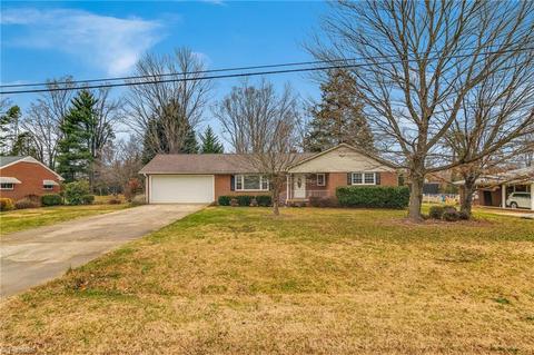 107 Edgeview Rd, High Point, NC 27260 photo 2