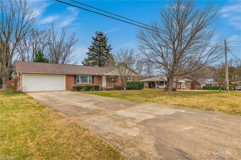 107 Edgeview Rd, High Point, NC 27260 photo 3